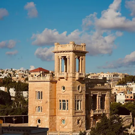 With Stunning Pool Area In St'julians By 360 Estates 别墅