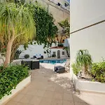 Villa With Stunning Pool Area In St'julians By 360 Estates San Ġiljan