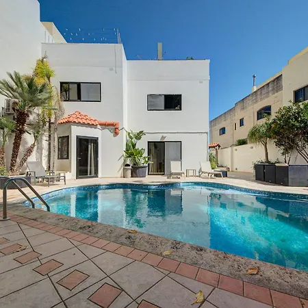 With Stunning Pool Area In St'julians By 360 Estates * Saint Julian's