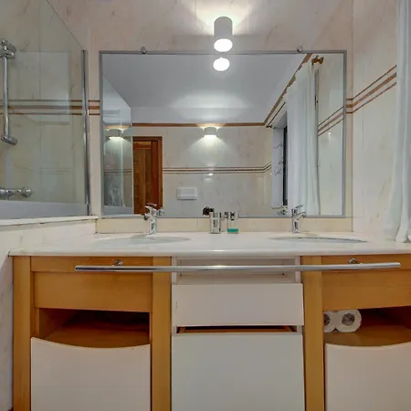 With Stunning Pool Area In St'julians By 360 Estates Βίλα *
