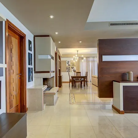 With Stunning Pool Area In St'julians By 360 Estates * San Ġiljan